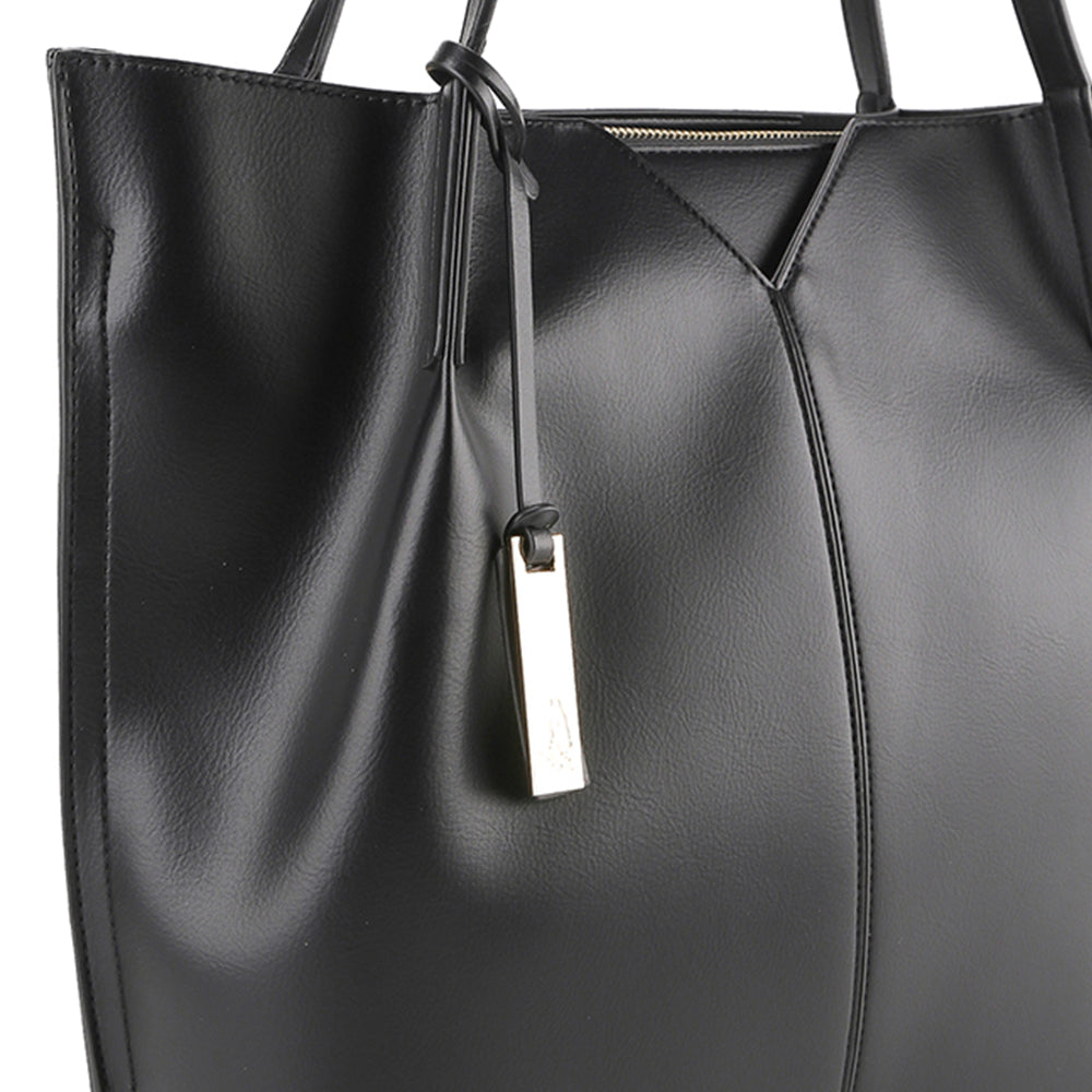 Nalini Tote (L)