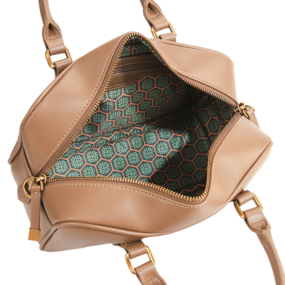 Claire Satchel