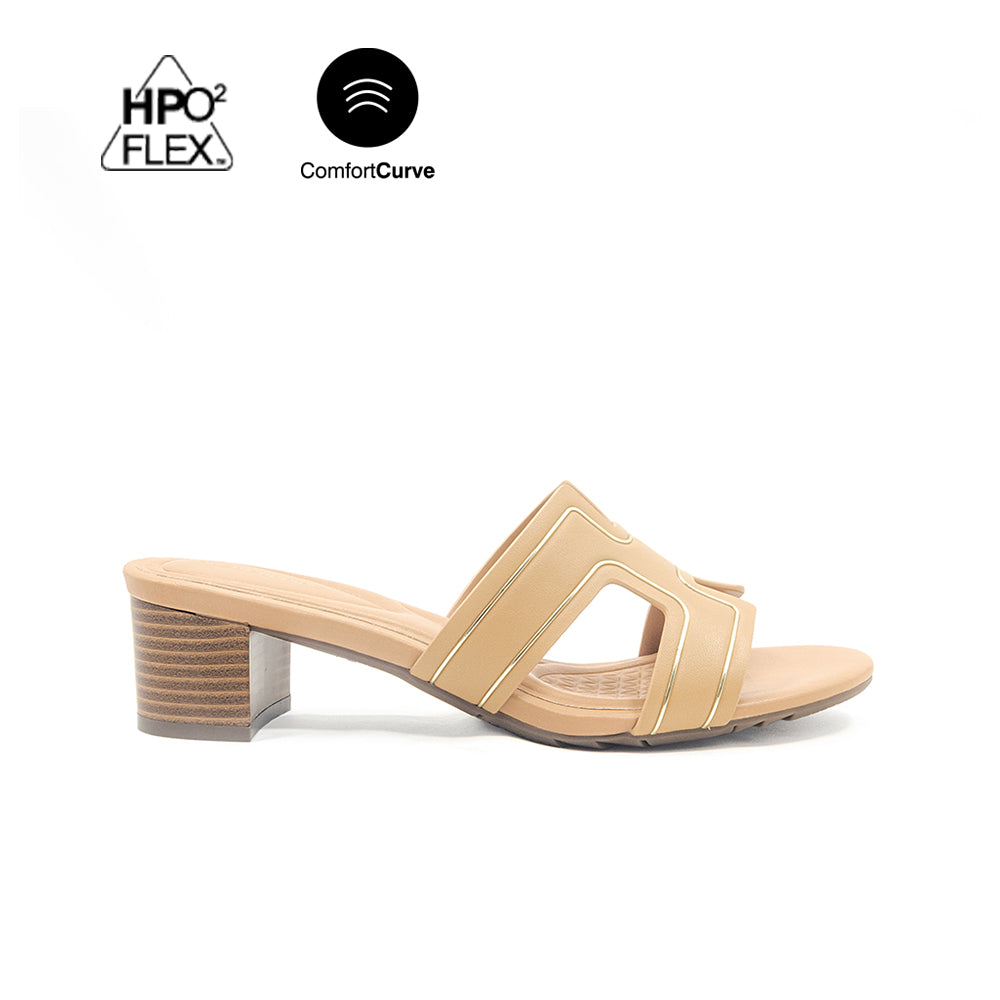 Derra Slip On