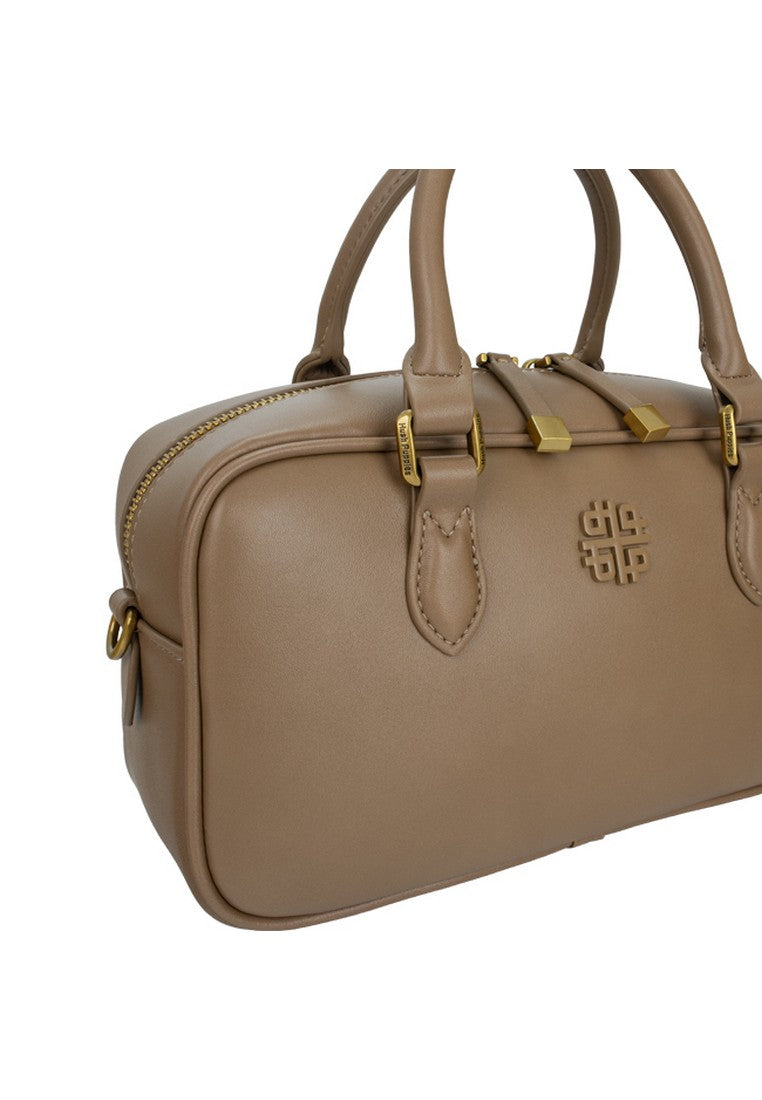 Claire Satchel