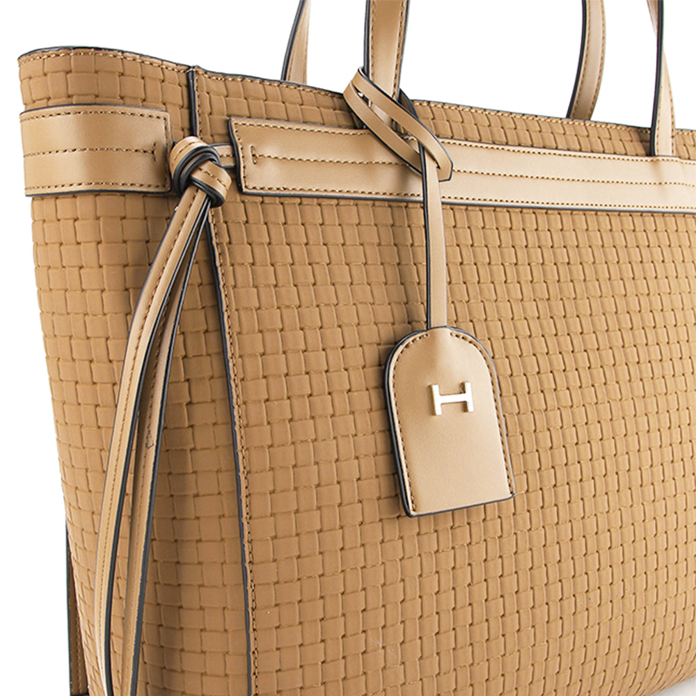 Ryla Tote (L)