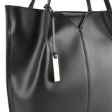 Nalini Tote (L)