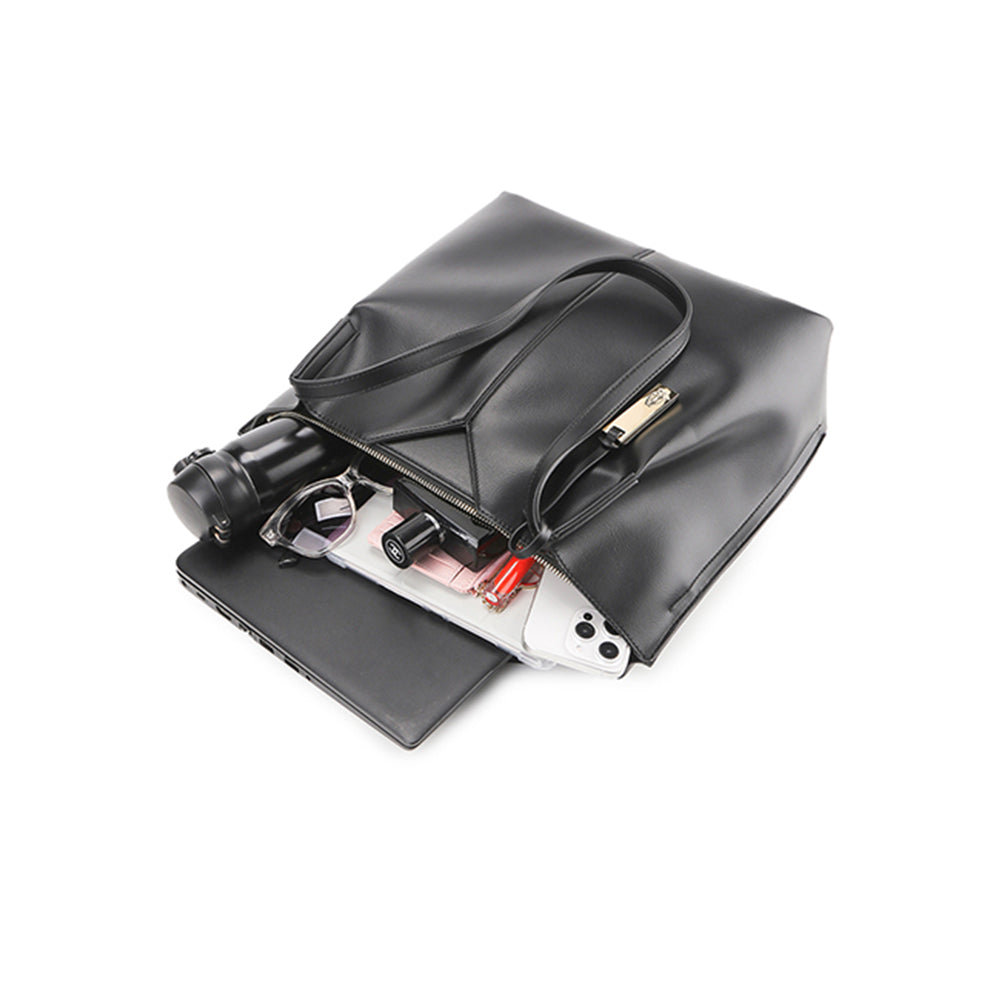 Nalini Tote (L)