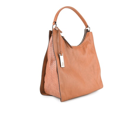Issaya Hobo (M)