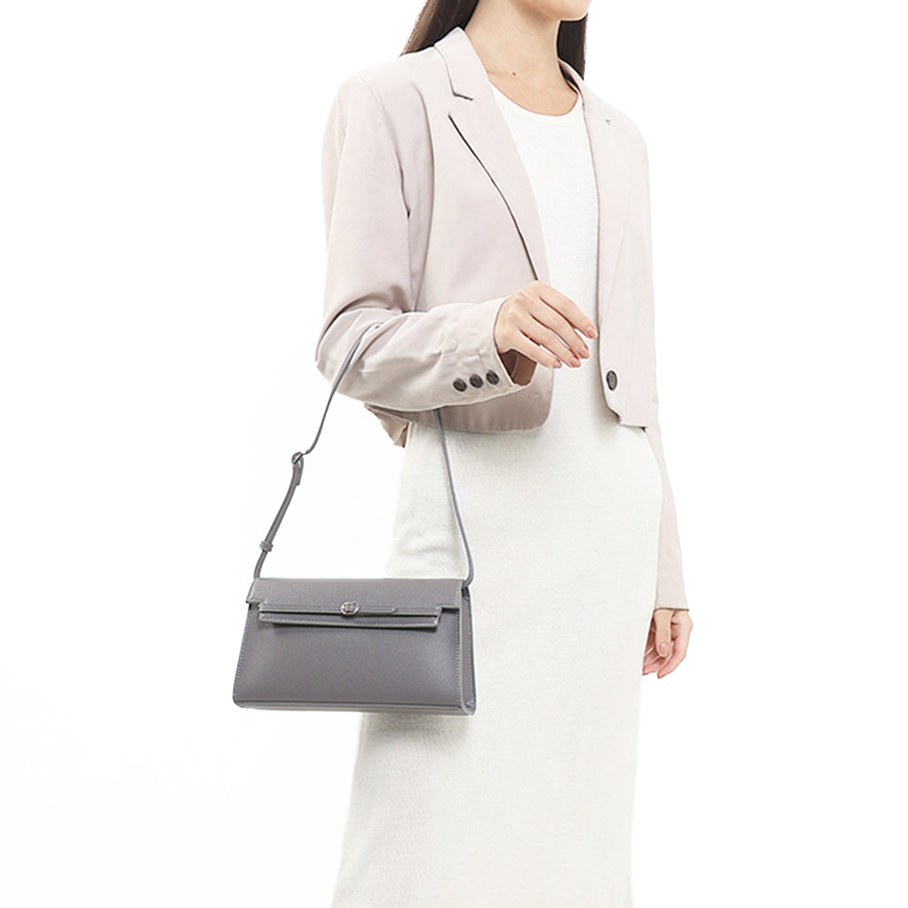 Bertina Shoulder