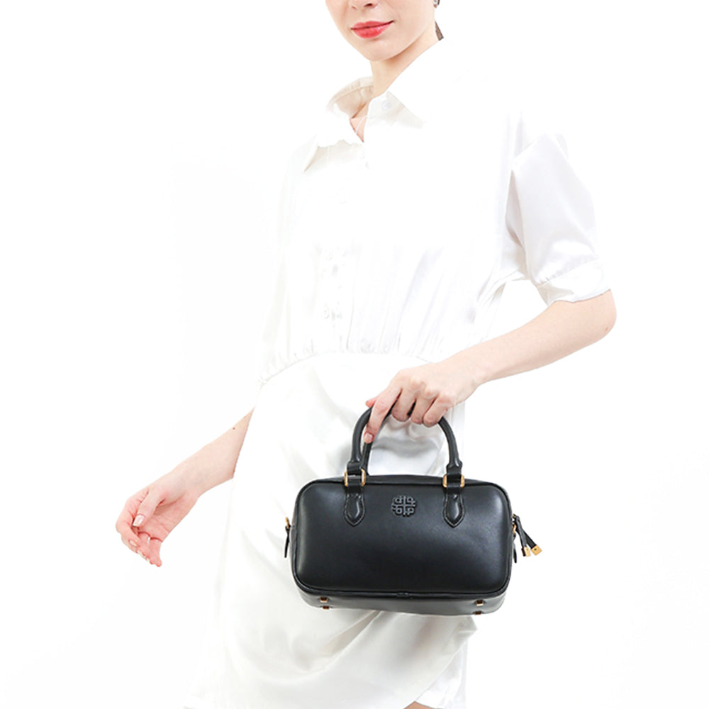 Claire Satchel