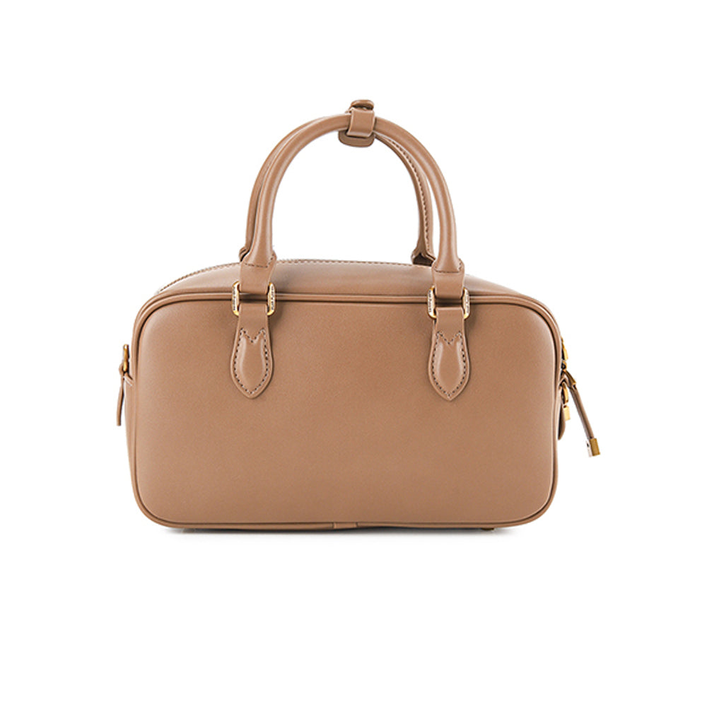 Claire Satchel