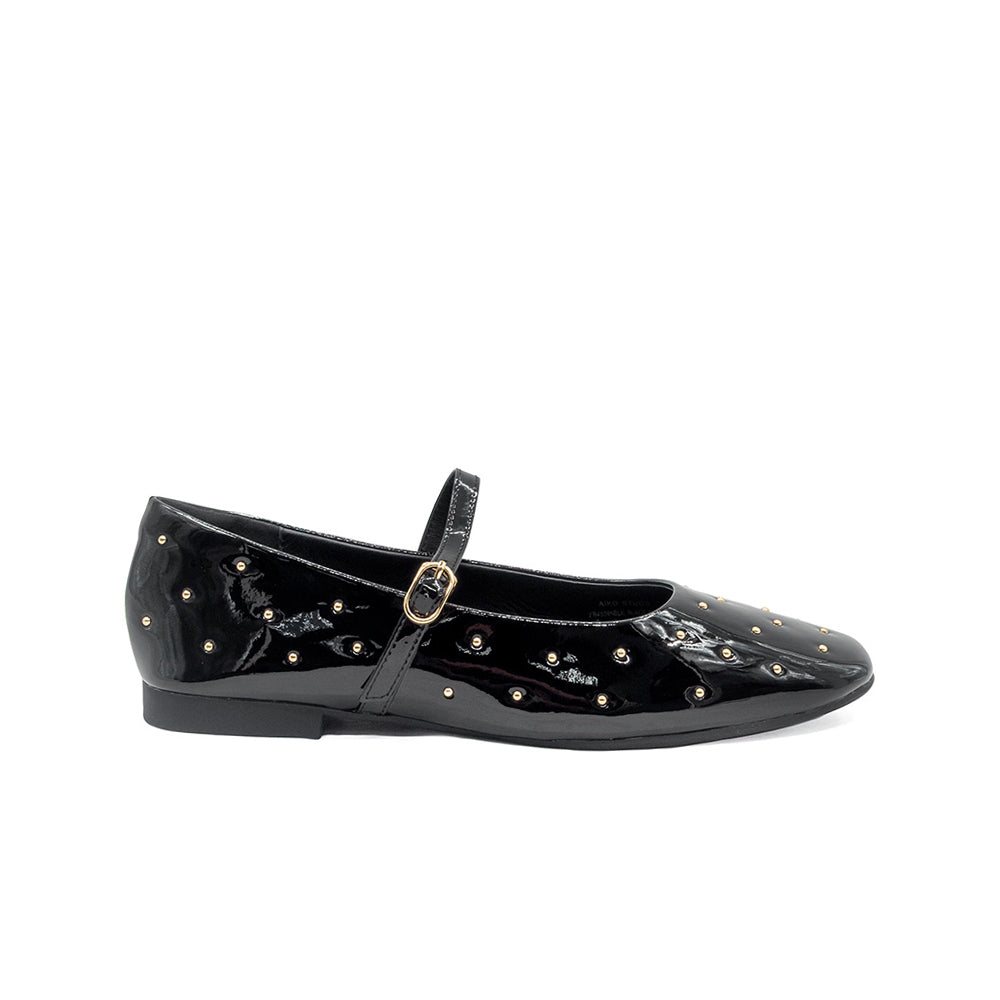 Aiko Studs