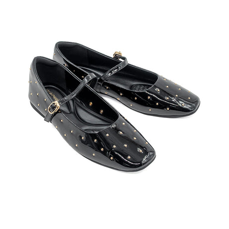 Aiko Studs
