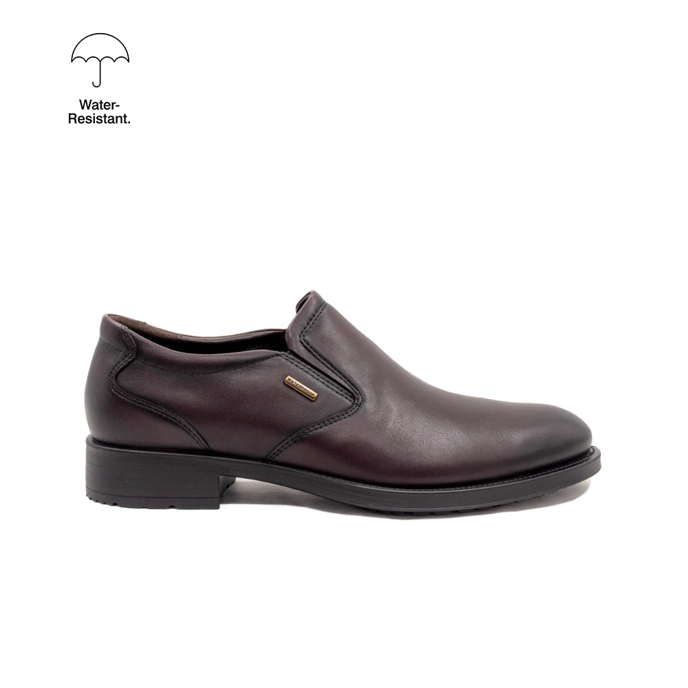 Atlas Slip On