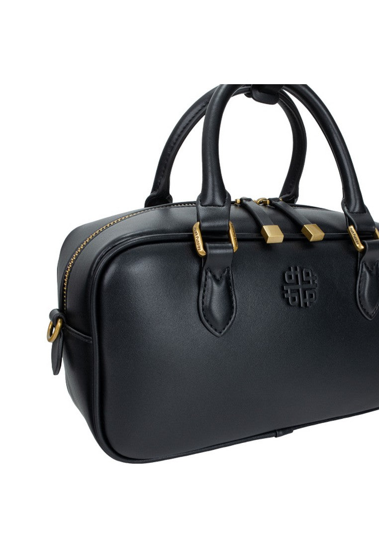 Claire Satchel