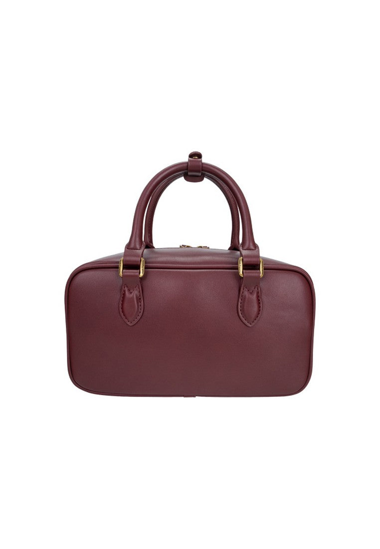 Claire Satchel